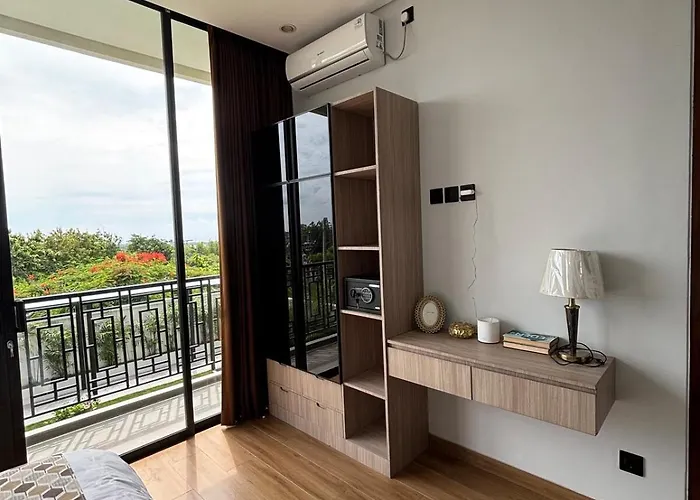 Mayang Ungasan, Bali